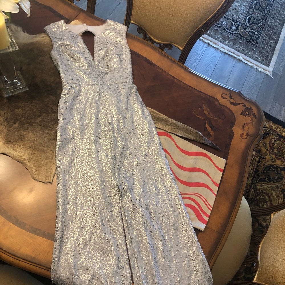 BCBGMAXAZRIA Cain Sequin Appliqué Dress ✨ - Picture 5 of 11